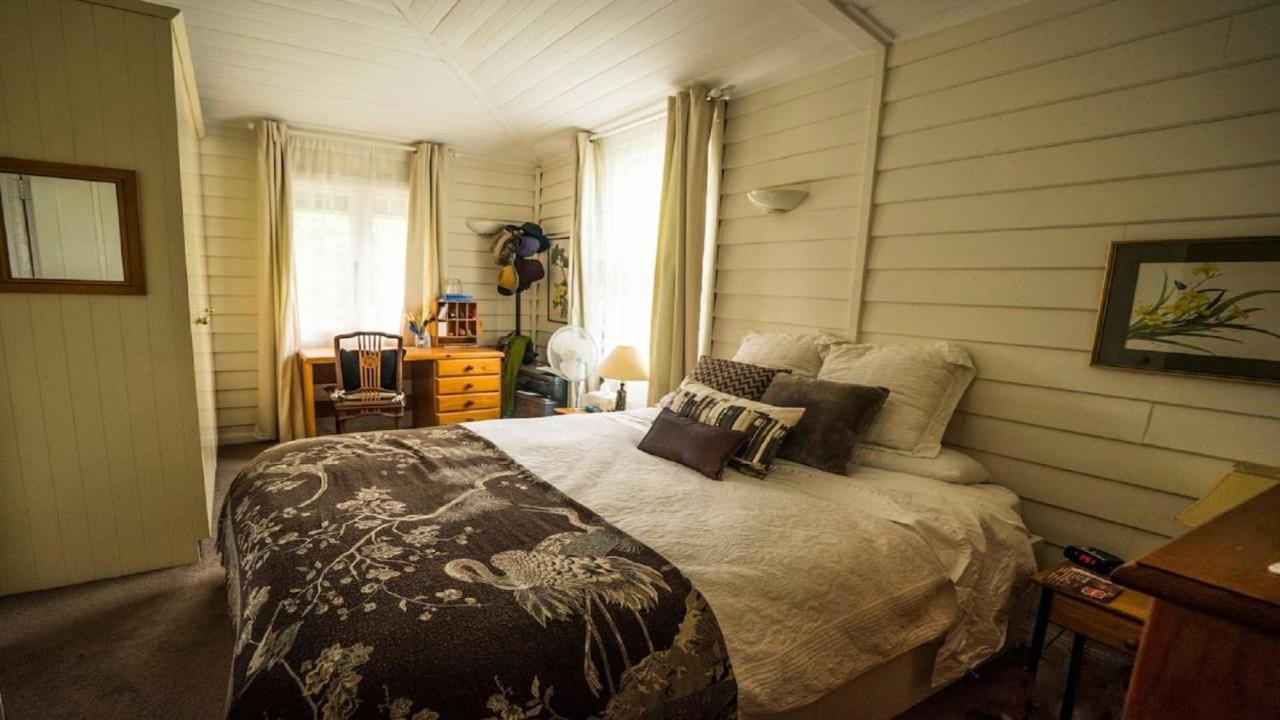 Rose Pine Cottage At Лора Экстерьер фото